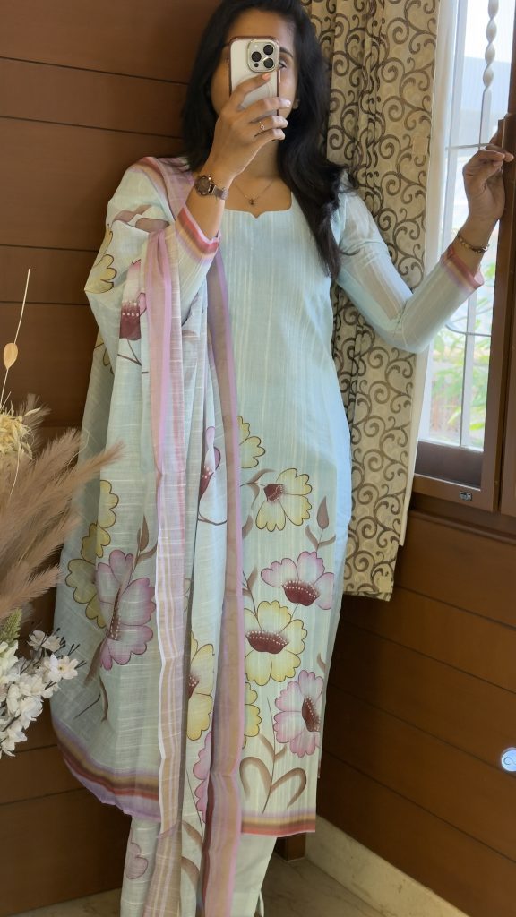 Aara003